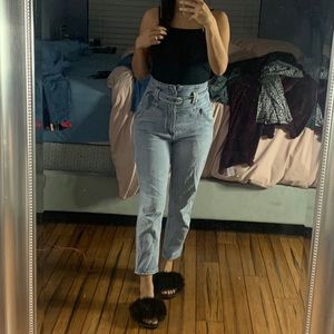 Forever 21 high wasted crop jeans
